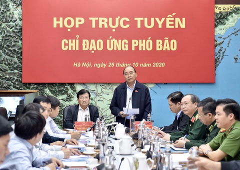 Thủ tướng: Dừng họp không cần thiết để ứng phó bão số 9 - Ảnh 1. Thủ tướng: Dừng họp không cần thiết để ứng phó bão số 9 - Ảnh 1.