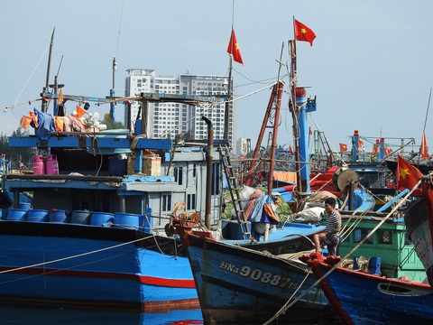 Đà Nẵng cấm ra đường từ 20h hôm nay, toàn bộ lao động nghỉ làm ngày 28-10 - Ảnh 1. Đà Nẵng cấm ra đường từ 20h hôm nay, toàn bộ lao động nghỉ làm ngày 28-10 - Ảnh 1.