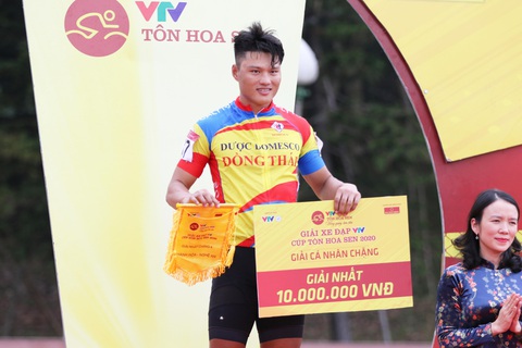 Tuấn Kiệt rút thắng Nguyệt Minh nửa bánh xe - Ảnh 2. Tuấn Kiệt rút thắng Nguyệt Minh nửa bánh xe - Ảnh 2.