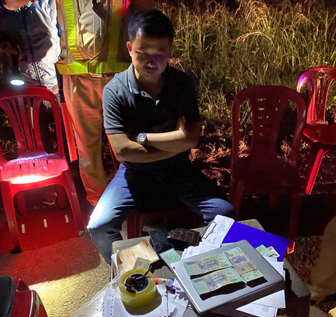 Bắt trưởng đại diện và phóng viên tạp chí Thương hiệu và Pháp luật tống tiền doanh nghiệp - Ảnh 1. Bắt trưởng đại diện và phóng viên tạp chí Thương hiệu và Pháp luật tống tiền doanh nghiệp - Ảnh 1.