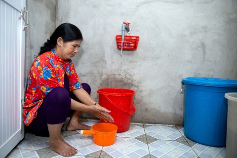 Ngôi làng bền vững kỳ 7: Ngôi nhà vững chãi mở ra hi vọng, vun đắp tương lai tươi sáng - Ảnh 4. Ngôi làng bền vững kỳ 7: Ngôi nhà vững chãi mở ra hi vọng, vun đắp tương lai tươi sáng - Ảnh 4.