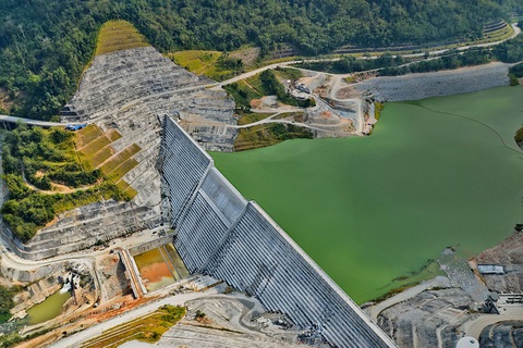 Singapore thử nghiệm nhập khẩu điện từ Malaysia - Ảnh 1.