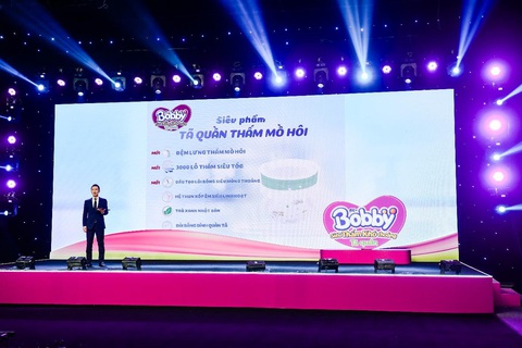 Những khoảnh khắc ấn tượng trong buổi livestream ra mắt siêu phẩm Tã quần Bobby - Ảnh 4. Những khoảnh khắc ấn tượng trong buổi livestream ra mắt siêu phẩm Tã quần Bobby - Ảnh 4.
