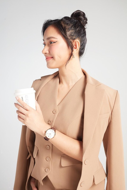 Bắt nhịp cùng những xu hướng thời trang đồng hồ nổi bật đang trending - Ảnh 7. Bắt nhịp cùng những xu hướng thời trang đồng hồ nổi bật đang trending - Ảnh 7.