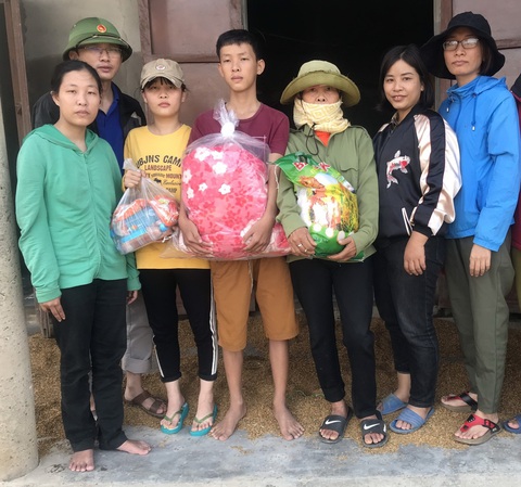 Ngày mai đi học, nếu chưa có sách vở các em đừng quá lo - Ảnh 2. Ngày mai đi học, nếu chưa có sách vở các em đừng quá lo - Ảnh 2.