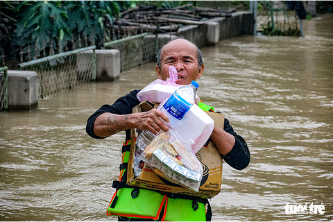 Thiêng liêng hai tiếng đồng bào - Ảnh 1. Thiêng liêng hai tiếng đồng bào - Ảnh 1.