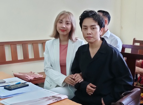 Miko Lan Trinh phải bồi thường 60 triệu đồng cho công ty ông bầu Hoàng Vũ - Ảnh 1. Miko Lan Trinh phải bồi thường 60 triệu đồng cho công ty ông bầu Hoàng Vũ - Ảnh 1.