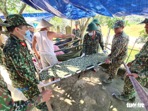 NÓNG: Những hình ảnh đầu tiên của nạn nhân vụ sạt lở ở Trà Leng - Ảnh 7. NÓNG: Những hình ảnh đầu tiên của nạn nhân vụ sạt lở ở Trà Leng - Ảnh 7.
