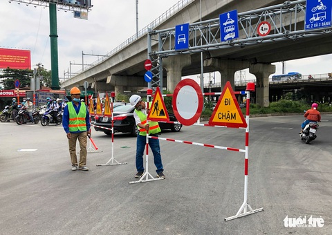 Cấm xe qua cầu vượt Nguyễn Hữu Cảnh 6 tháng để sửa đường - Ảnh 2. Cấm xe qua cầu vượt Nguyễn Hữu Cảnh 6 tháng để sửa đường - Ảnh 2.