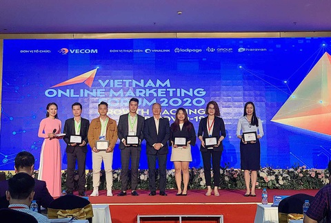 J&T Express đồng hành cùng Hiệp hội Thương mại Điện tử Việt Nam - Ảnh 3. J&T Express đồng hành cùng Hiệp hội Thương mại Điện tử Việt Nam - Ảnh 3.