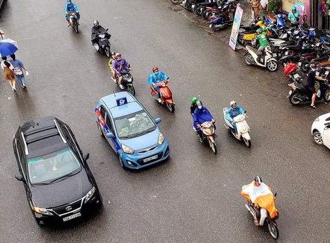 Chiều tối 4-10, khu vực miền Bắc sẽ hứng mưa lớn - Ảnh 1. Chiều tối 4-10, khu vực miền Bắc sẽ hứng mưa lớn - Ảnh 1.