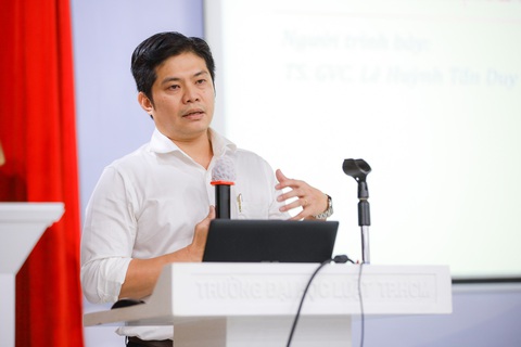 Góp ý bịt lỗ hổng mà bị can, bị cáo có thể lợi dụng trốn ra nước ngoài - Ảnh 2. Góp ý bịt lỗ hổng mà bị can, bị cáo có thể lợi dụng trốn ra nước ngoài - Ảnh 2.