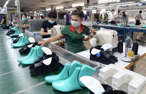 Thủ tướng: Sớm đề xuất gói hỗ trợ đợt 2 - Ảnh 1. Thủ tướng: Sớm đề xuất gói hỗ trợ đợt 2 - Ảnh 1.