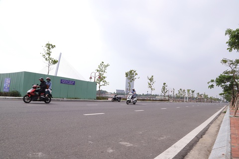 Đà Nẵng: phố đi bộ - chợ đêm Bạch Đằng tạm dừng triển khai, vì sao? - Ảnh 1. Đà Nẵng: phố đi bộ - chợ đêm Bạch Đằng tạm dừng triển khai, vì sao? - Ảnh 1.