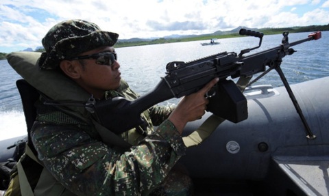 Philippines muốn dùng dân quân biển đối phó Trung Quốc - Ảnh 1. Philippines muốn dùng dân quân biển đối phó Trung Quốc - Ảnh 1.