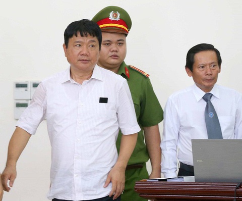 Chuyển hồ sơ sang TAND TP.HCM để xét xử ông Đinh La Thăng - Ảnh 1. Chuyển hồ sơ sang TAND TP.HCM để xét xử ông Đinh La Thăng - Ảnh 1.