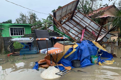 Philippines sơ tán hơn1 triệu dân tránh ‘siêu bão mạnh nhất thế giới Goni - Ảnh 6. Philippines sơ tán hơn1 triệu dân tránh ‘siêu bão mạnh nhất thế giới Goni - Ảnh 6.
