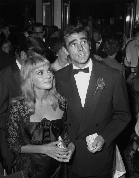 Diễn viên Sean Connery - James Bond đầu tiên - qua đời ở tuổi 90 - Ảnh 5. Diễn viên Sean Connery - James Bond đầu tiên - qua đời ở tuổi 90 - Ảnh 5.