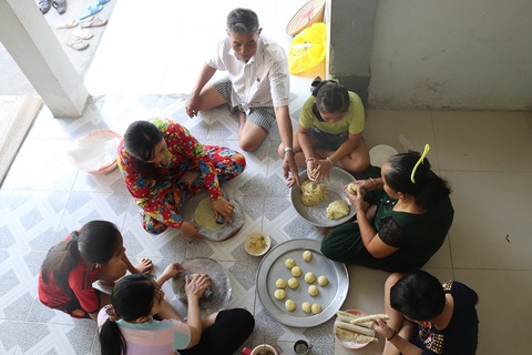 Gia đình nhiều thế hệ: Ứng xử thế nào? - Ảnh 1. Gia đình nhiều thế hệ: Ứng xử thế nào? - Ảnh 1.