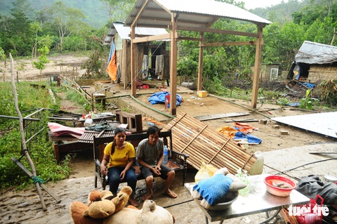 Làm lại cuộc đời trong khó khăn, hoang tàn chưa từng nghĩ tới - Ảnh 2. Làm lại cuộc đời trong khó khăn, hoang tàn chưa từng nghĩ tới - Ảnh 2.