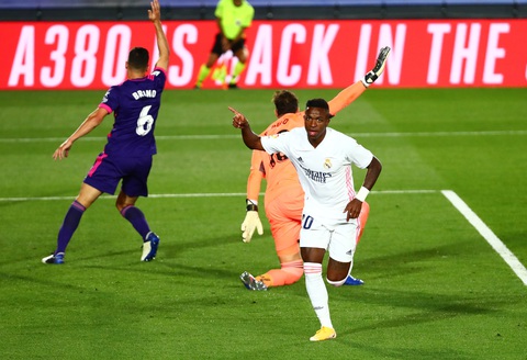 Real Madrid lên đầu bảng - Ảnh 2. Real Madrid lên đầu bảng - Ảnh 2.