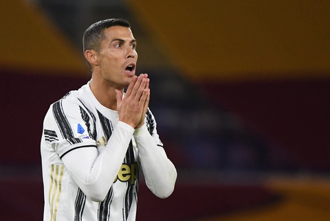 Ronaldo cùng Juventus đến sân không cần đá vẫn thắng 3-0 nhờ... COVID-19 - Ảnh 1. Ronaldo cùng Juventus đến sân không cần đá vẫn thắng 3-0 nhờ... COVID-19 - Ảnh 1.