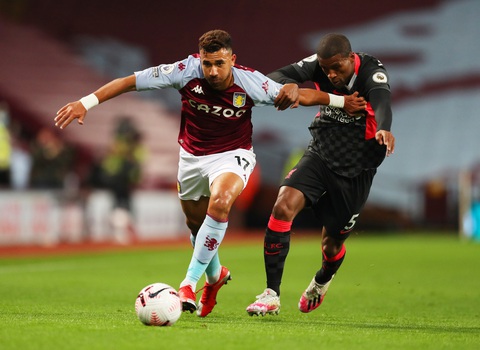 Những khoảnh khắc ấn tượng trong ngày Man Utd, Liverpool cùng bị nhấn chìm - Ảnh 15. Những khoảnh khắc ấn tượng trong ngày Man Utd, Liverpool cùng bị nhấn chìm - Ảnh 15.