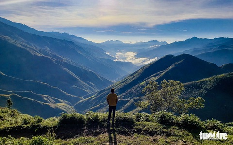 Biển mây ôm núi, vờn gió ở Háng Đồng - Ảnh 6. Biển mây ôm núi, vờn gió ở Háng Đồng - Ảnh 6.