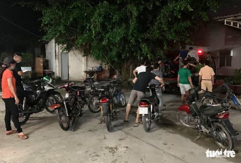 Phá đường dây trộm cắp, tiêu thụ xe gian liên tỉnh, bắt 4 người - Ảnh 2. Phá đường dây trộm cắp, tiêu thụ xe gian liên tỉnh, bắt 4 người - Ảnh 2.