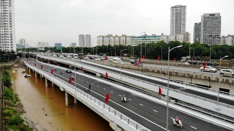 Khánh thành cầu qua hồ Linh Đàm và nhánh kết nối đường vành đai 3 trên cao - Ảnh 3. Khánh thành cầu qua hồ Linh Đàm và nhánh kết nối đường vành đai 3 trên cao - Ảnh 3.