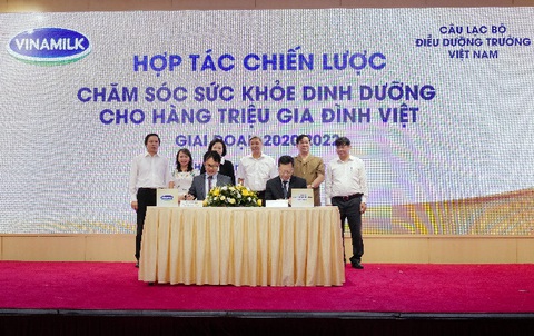 Vinamilk hợp tác quốc tế vì sức khỏe người Việt - Ảnh 1. Vinamilk hợp tác quốc tế vì sức khỏe người Việt - Ảnh 1.