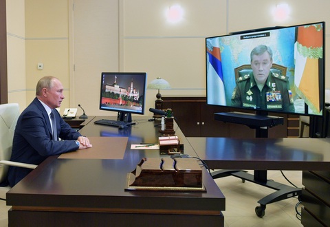 Nga phóng thử thành công tên lửa siêu thanh, mừng sinh nhật ông Putin - Ảnh 1. Nga phóng thử thành công tên lửa siêu thanh, mừng sinh nhật ông Putin - Ảnh 1.