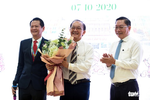 Trúc Nhi - Diệu Nhi đáng yêu trong ngày xuất viện - Ảnh 10. Trúc Nhi - Diệu Nhi đáng yêu trong ngày xuất viện - Ảnh 10.