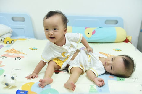 Trúc Nhi - Diệu Nhi xuất viện: Hành trình của yêu thương - Ảnh 2. Trúc Nhi - Diệu Nhi xuất viện: Hành trình của yêu thương - Ảnh 2.