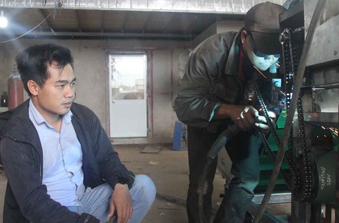 Long, kỹ sư tay ngang - Ảnh 1. Long, kỹ sư tay ngang - Ảnh 1.