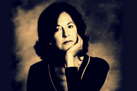 Công bố Nobel văn chương 2020: Nữ thi sĩ người Mỹ Louise Glück thắng giải - Ảnh 1. Công bố Nobel văn chương 2020: Nữ thi sĩ người Mỹ Louise Glück thắng giải - Ảnh 1.
