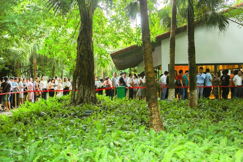 Khách xếp hàng mua nhà tại Ecopark - Ảnh 8. Khách xếp hàng mua nhà tại Ecopark - Ảnh 8.