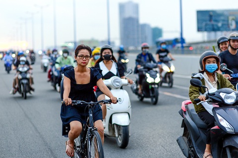 TP.HCM giải bài toán kẹt xe từ... xe đạp - Ảnh 1. TP.HCM giải bài toán kẹt xe từ... xe đạp - Ảnh 1.