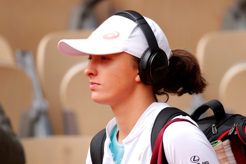 Iga Swiatek: tay vợt mê âm nhạc viết nên lịch sử ở Roland Garros 2020 - Ảnh 2. Iga Swiatek: tay vợt mê âm nhạc viết nên lịch sử ở Roland Garros 2020 - Ảnh 2.
