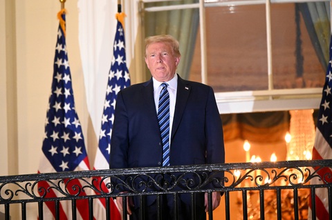 Bác sĩ cho phép ông Trump dự sự kiện công cộng trở lại từ 10-10 - Ảnh 1. Bác sĩ cho phép ông Trump dự sự kiện công cộng trở lại từ 10-10 - Ảnh 1.