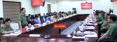 Luật bảo đảm trật tự an toàn giao thông đường bộ nên bỏ chữ ‘bảo đảm’ - Ảnh 1. Luật bảo đảm trật tự an toàn giao thông đường bộ nên bỏ chữ ‘bảo đảm’ - Ảnh 1.