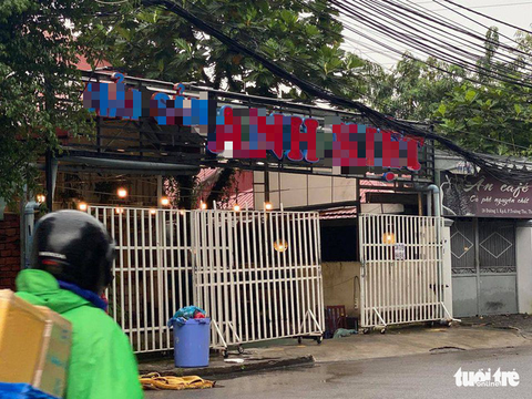 Tạm giữ nhóm thanh niên đánh chết ông già 70 tuổi trong quán nhậu - Ảnh 1. Tạm giữ nhóm thanh niên đánh chết ông già 70 tuổi trong quán nhậu - Ảnh 1.
