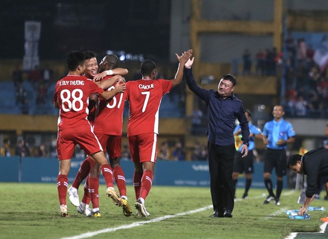 HLV Trương Việt Hoàng: Tôi vẫn chưa nghĩ đến mục tiêu vô địch V-League 2020 - Ảnh 1. HLV Trương Việt Hoàng: Tôi vẫn chưa nghĩ đến mục tiêu vô địch V-League 2020 - Ảnh 1.