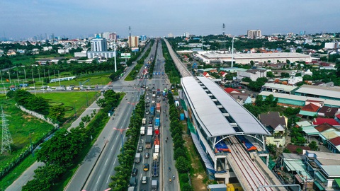 Phát triển hệ thống buýt gom để dân dễ tiếp cận metro - Ảnh 1. Phát triển hệ thống buýt gom để dân dễ tiếp cận metro - Ảnh 1.