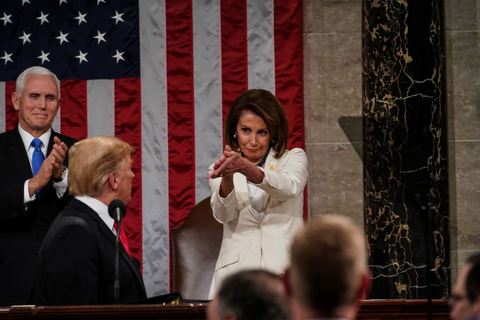 Bà Pelosi ám chỉ ông Trump sử dụng thuốc steroid khiến não của ông gặp vấn đề - Ảnh 1. Bà Pelosi ám chỉ ông Trump sử dụng thuốc steroid khiến não của ông gặp vấn đề - Ảnh 1.