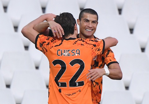 Khỏi COVID-19, Ronaldo trở lại và lập cú đúp giúp Juventus thắng trận - Ảnh 2. Khỏi COVID-19, Ronaldo trở lại và lập cú đúp giúp Juventus thắng trận - Ảnh 2.