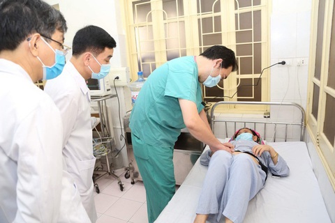 Ca ghép ruột thành công: Mang cơ hội sống cho người bệnh ruột ngắn - Ảnh 1. Ca ghép ruột thành công: Mang cơ hội sống cho người bệnh ruột ngắn - Ảnh 1.