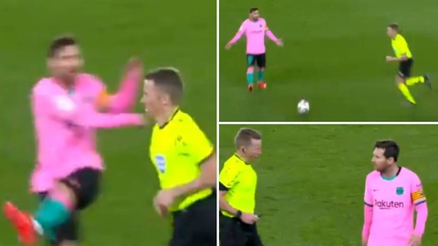 Dân mạng bất mãn vì Messi chỉ bị thẻ vàng dù sút bóng trúng trọng tài - Ảnh 1. Dân mạng bất mãn vì Messi chỉ bị thẻ vàng dù sút bóng trúng trọng tài - Ảnh 1.