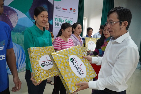 Tiếp sức cho nhà nông thoát nghèo - Ảnh 7. Tiếp sức cho nhà nông thoát nghèo - Ảnh 7.