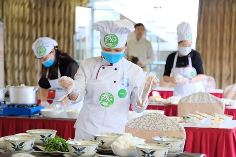 Đã mắt với vòng thi sơ khảo Đi tìm người nấu phở ngon tại Hà Nội - Ảnh 2. Đã mắt với vòng thi sơ khảo Đi tìm người nấu phở ngon tại Hà Nội - Ảnh 2.